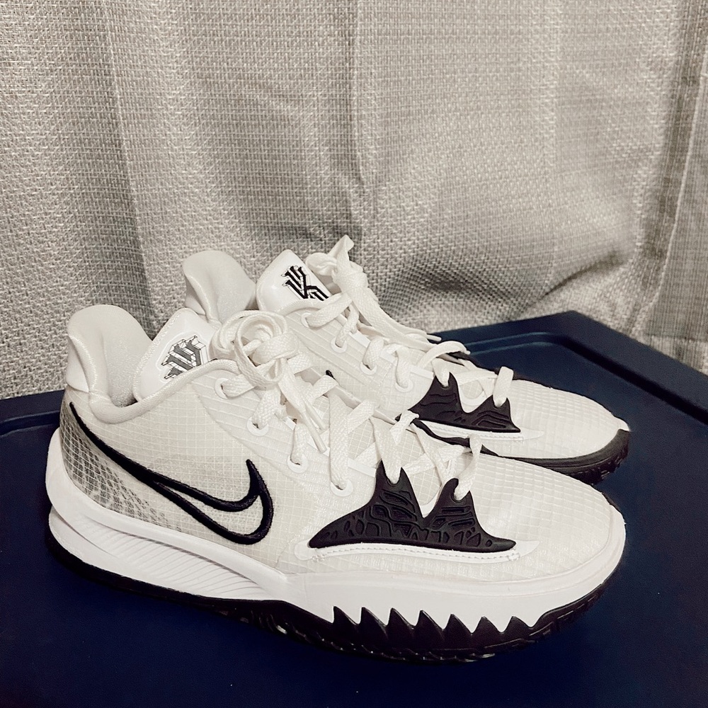BRAND NEW BASKETBALL SHOES! NIKE KYRIE SHOES